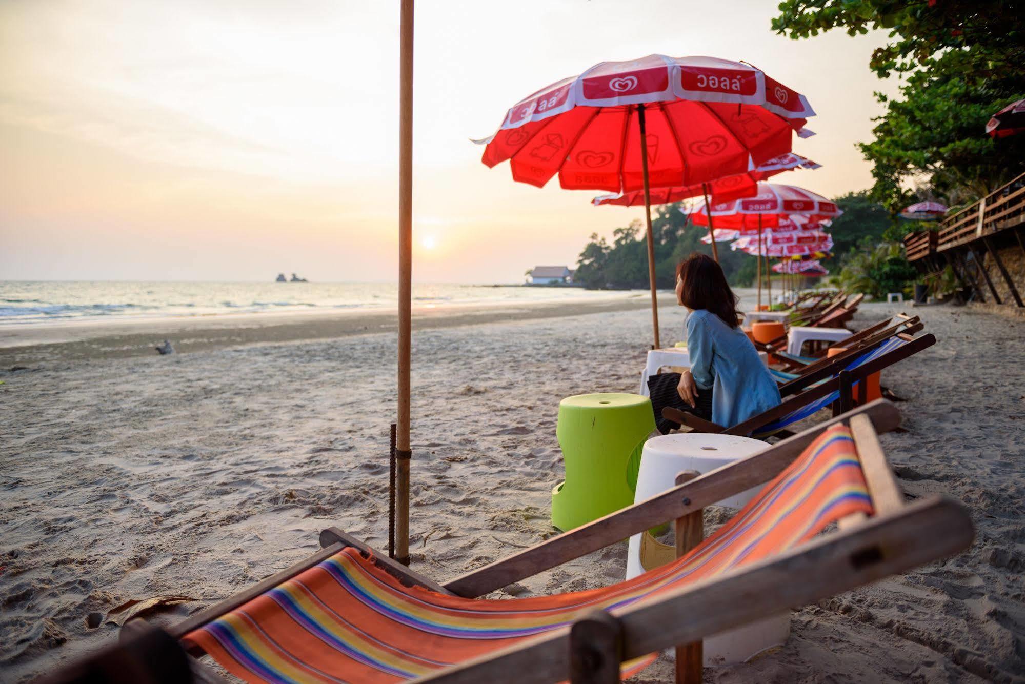 Baansuan Aokhai Beach Resort Mae Phim Eksteriør bilde