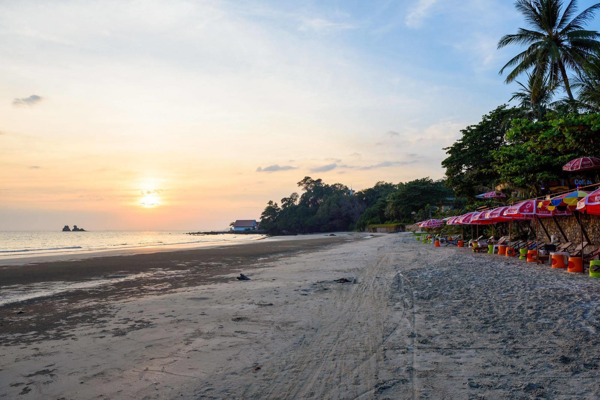 Baansuan Aokhai Beach Resort Mae Phim Eksteriør bilde